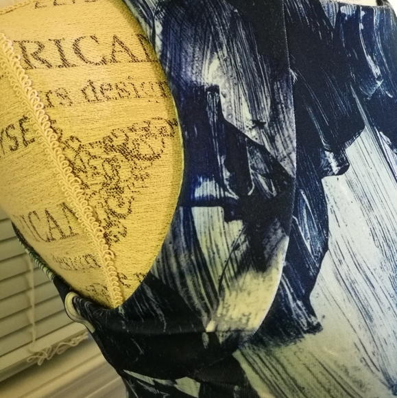 FREE xs H&M Watercolor Blue Dress - Picture 5 of 9